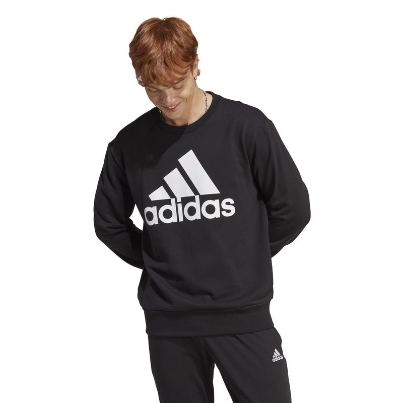 IC9324_3_APPAREL_On-Model_Standard-View_white