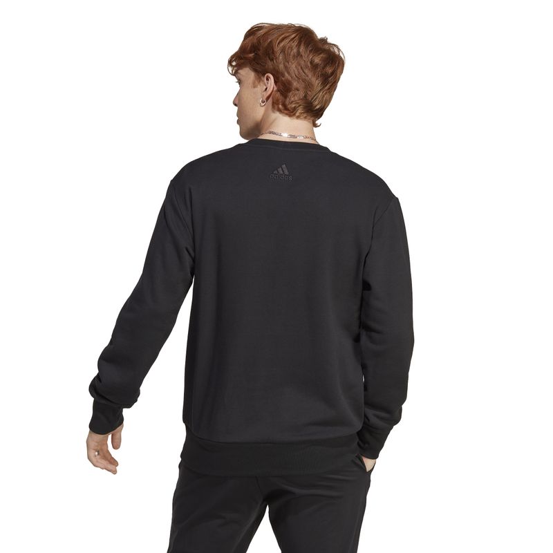 IC9324_5_APPAREL_On-Model_Back-View_white