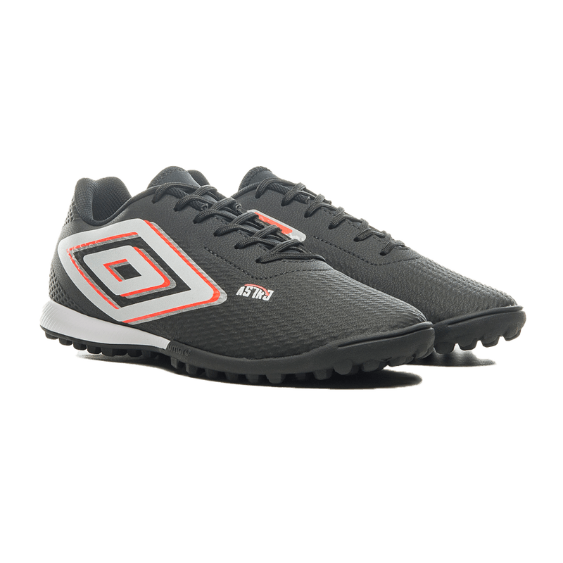 Umbro astro 2024 turf trainers