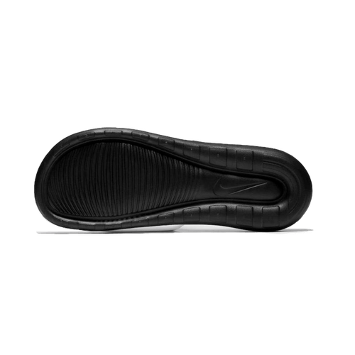 CHINELO NIKE SLIDE VICTORI ONE CN9675-005 PRETO BRANCO