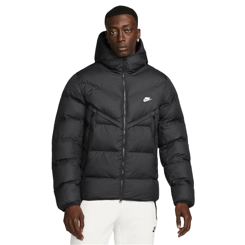 JAQUETA NIKE SPORTSWEAR STORM WINDRUNNER DR9605-010 PRETO